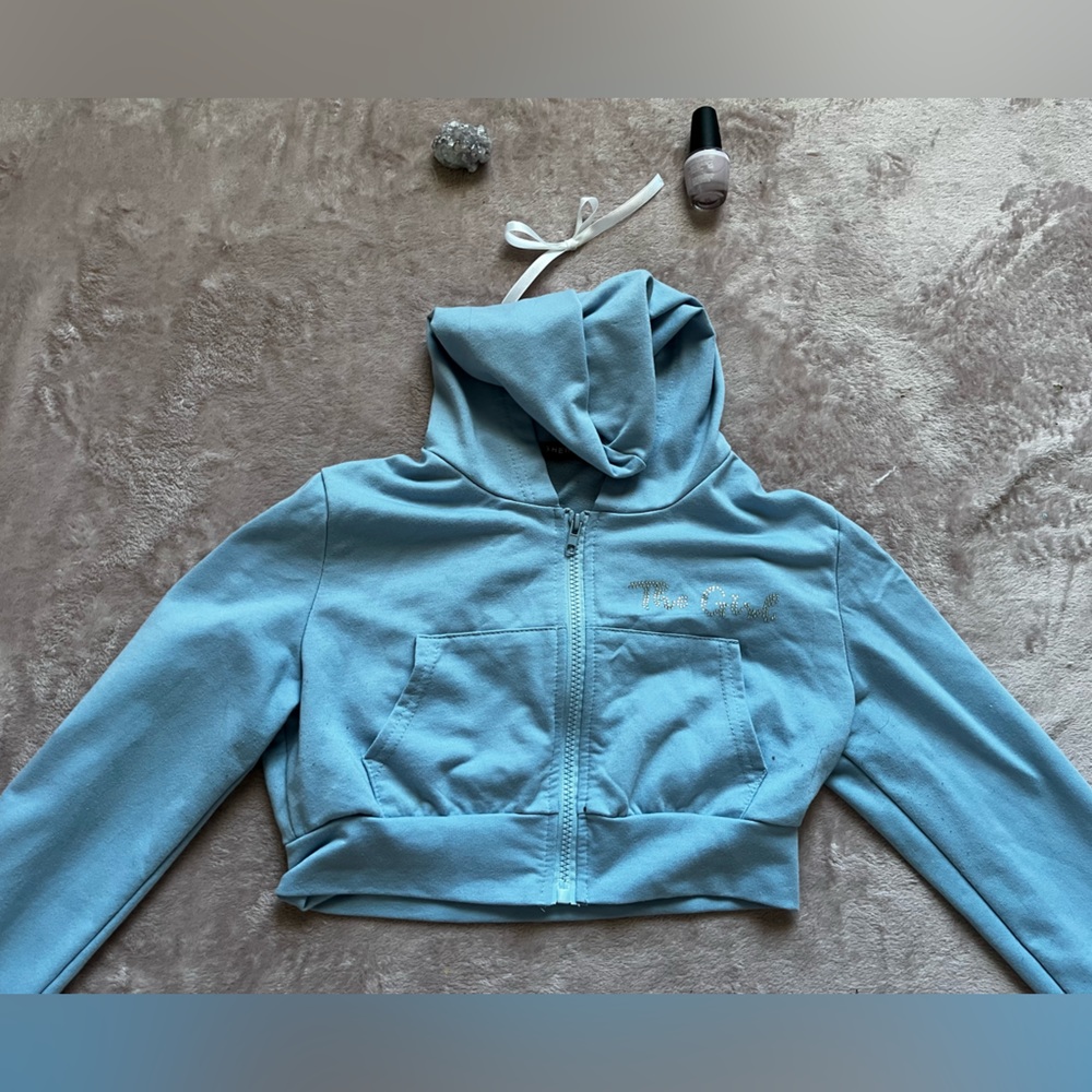 Baby blue Cropped hoodie 🩵